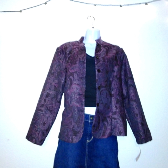 Dressbarn Embroidered Blazer - Picture 2 of 10
